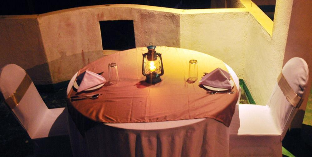Oyo 290 Night Station Hotel Panadura Kültér fotó