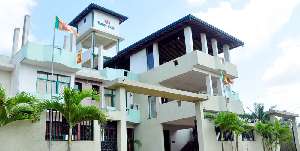 Oyo 290 Night Station Hotel Panadura Kültér fotó