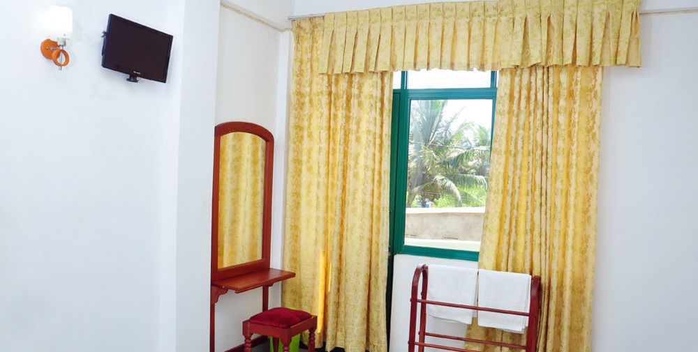 Oyo 290 Night Station Hotel Panadura Kültér fotó