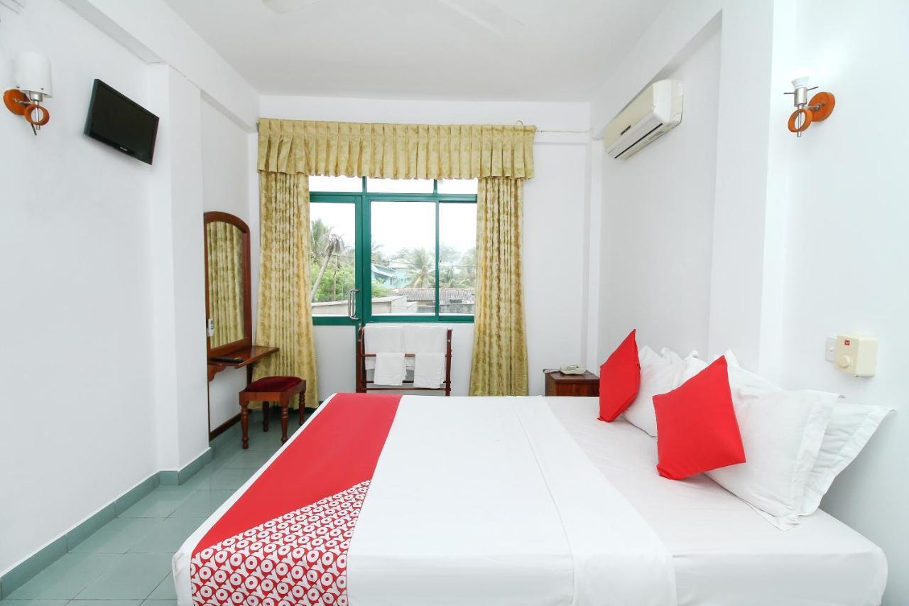 Oyo 290 Night Station Hotel Panadura Kültér fotó