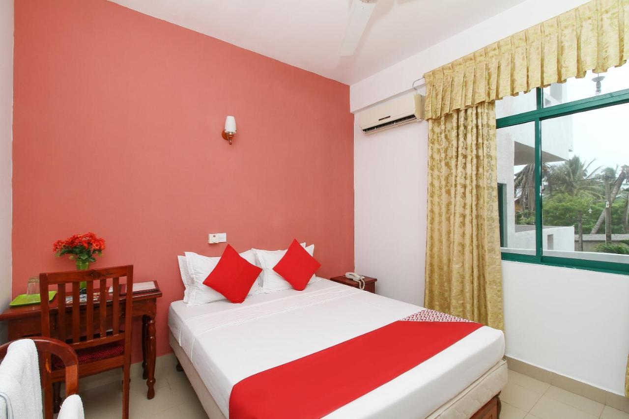 Oyo 290 Night Station Hotel Panadura Kültér fotó